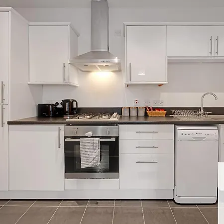 Вилла Jardine House- 2Br House, Town Centre, Station Колчестер Экстерьер фото